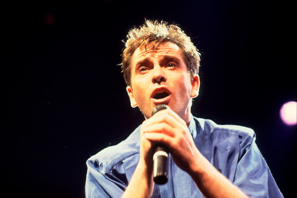Peter Gabriel performing at the Rosemont Horizon, 1986