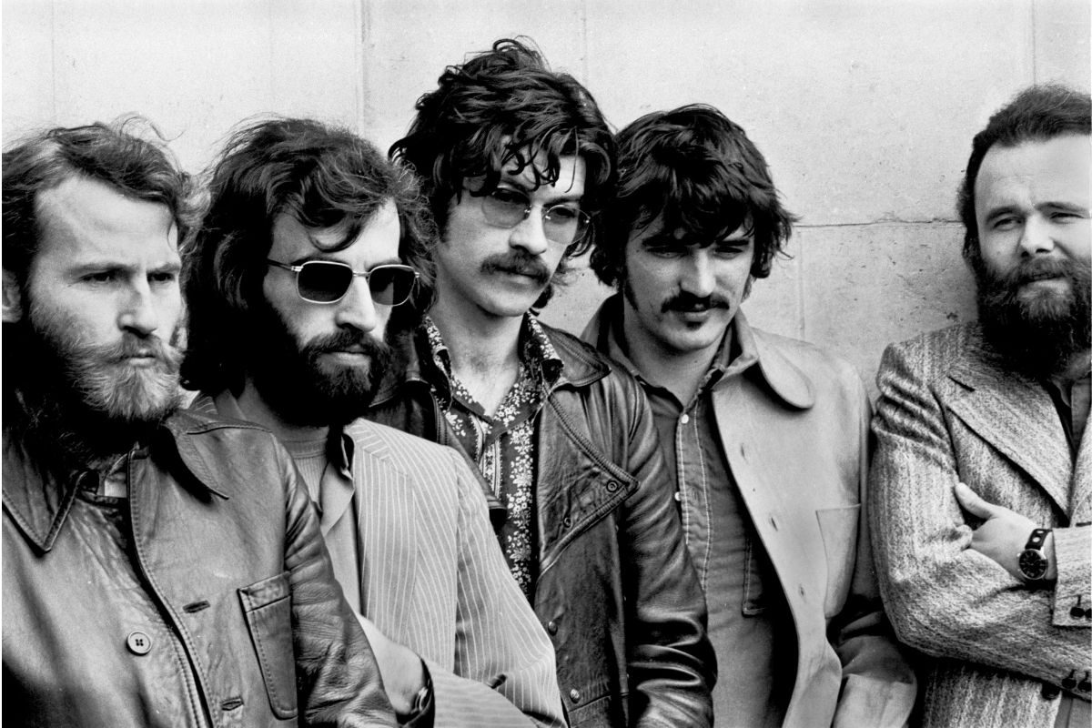 (L-R) Levon Helm, Richard Manuel, Robbie Robertson, Rick Danko and Garth Hudson of The Band pose for a group portrait in London in June 1971