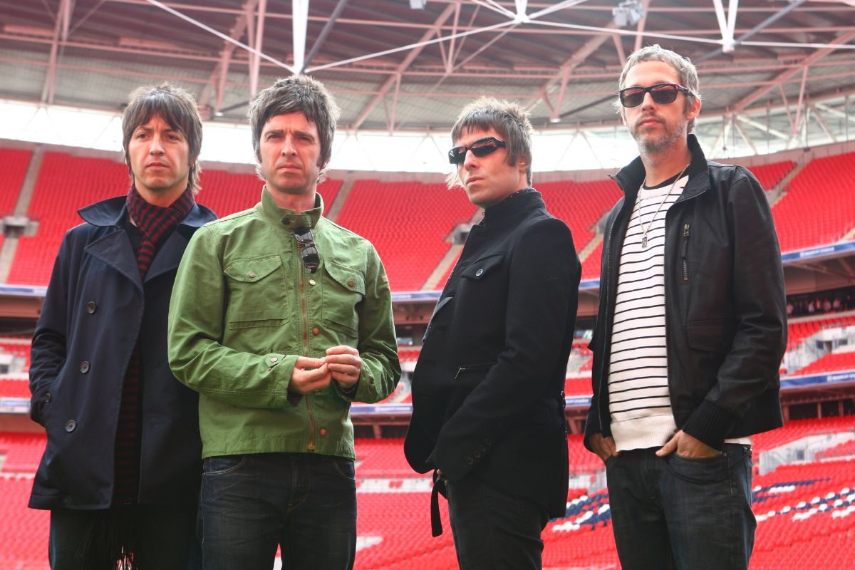 Oasis at Wembley Stadium for 2009 stadium gig announcement, London, 9th April 2008. L-R Gem Archer, Noel Gallagher, Liam Gallagher, Andy Bell