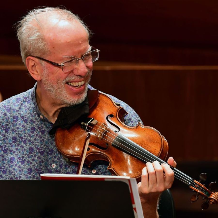 Gidon Kremer violinist