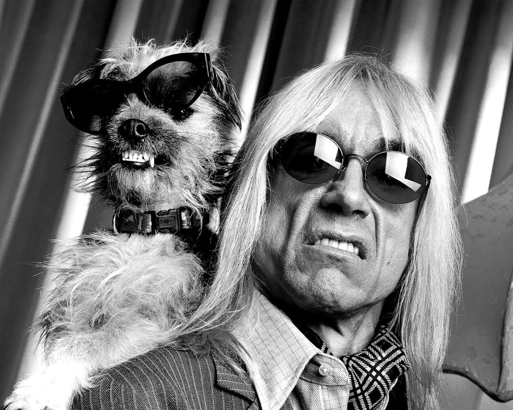 Iggy Pop and his dog Biggy Pop, 1996