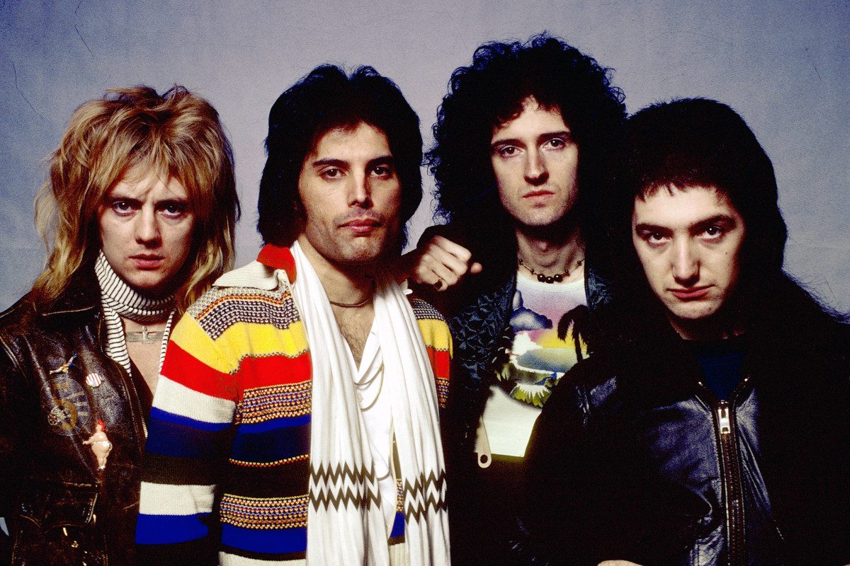 Queen posed for a portrait, circa 1977