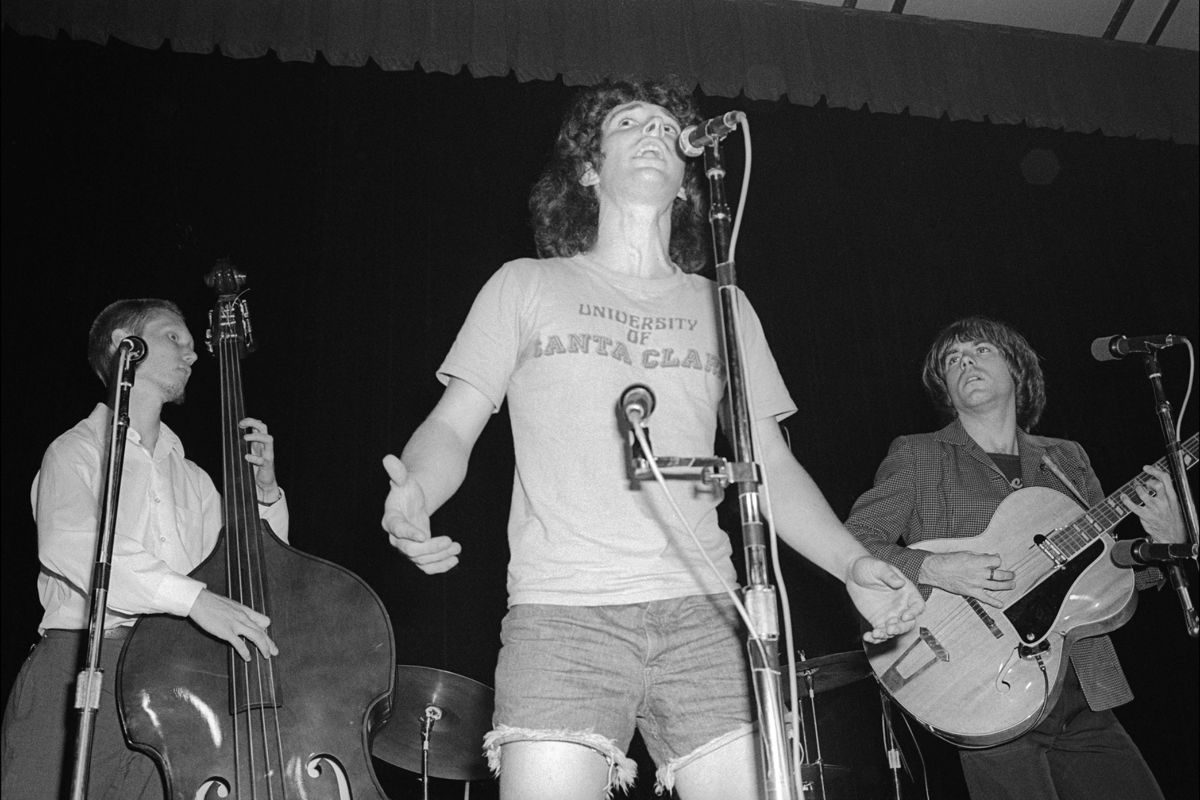 Jonathan Richman and the Modern Lovers onstage at Town Hall, New York, October 17, 1976