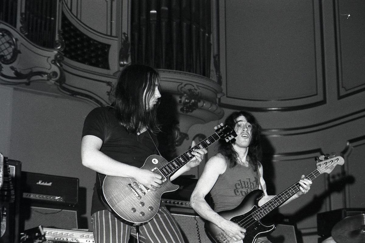 Gentle Giant, rock band, 1976