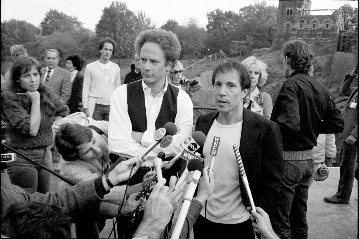 Simon and Garfunkel before their Central Park concert, 1981