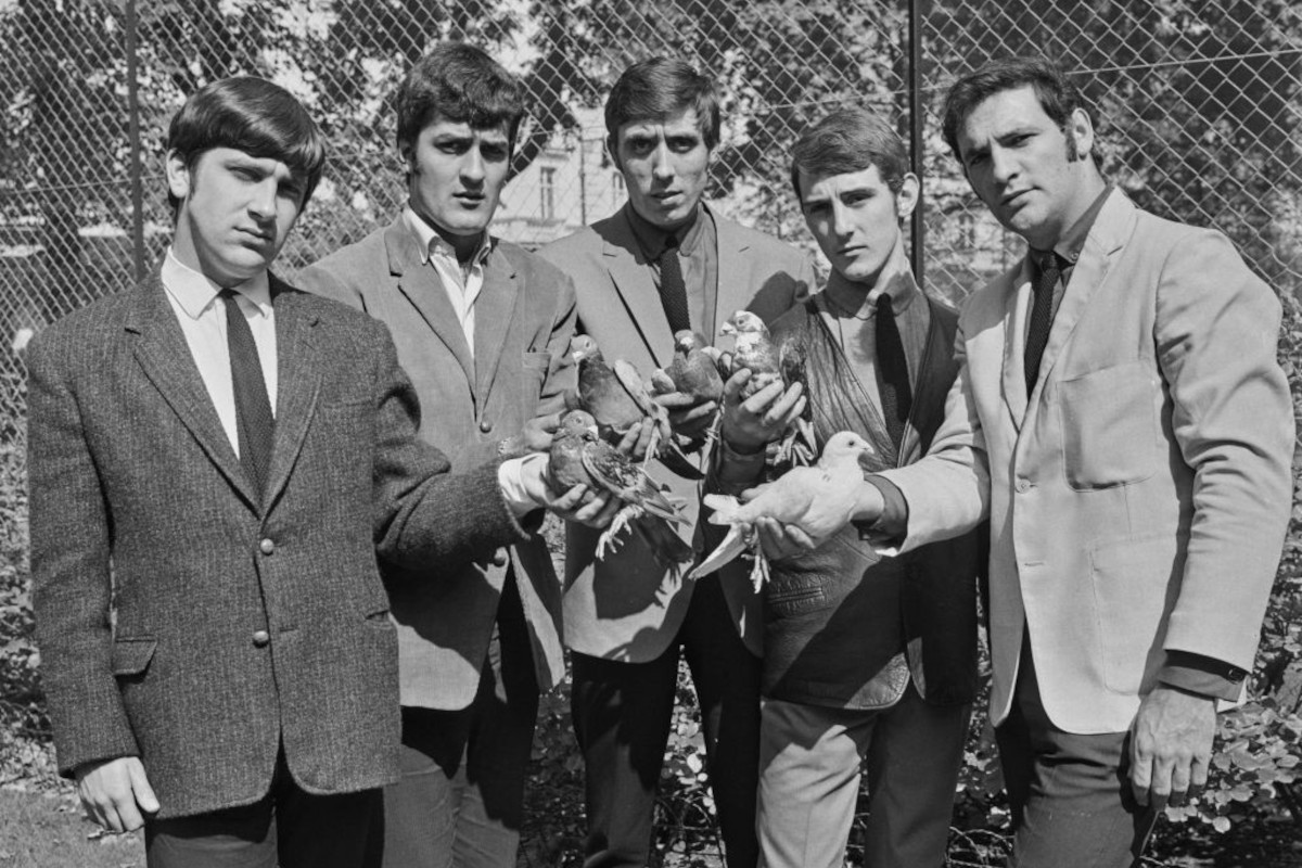 Moody Blues, September 1964. From left to right, Graeme Edge, Ray Thomas, Clint Warwick, Denny Laine, Mike Pinder