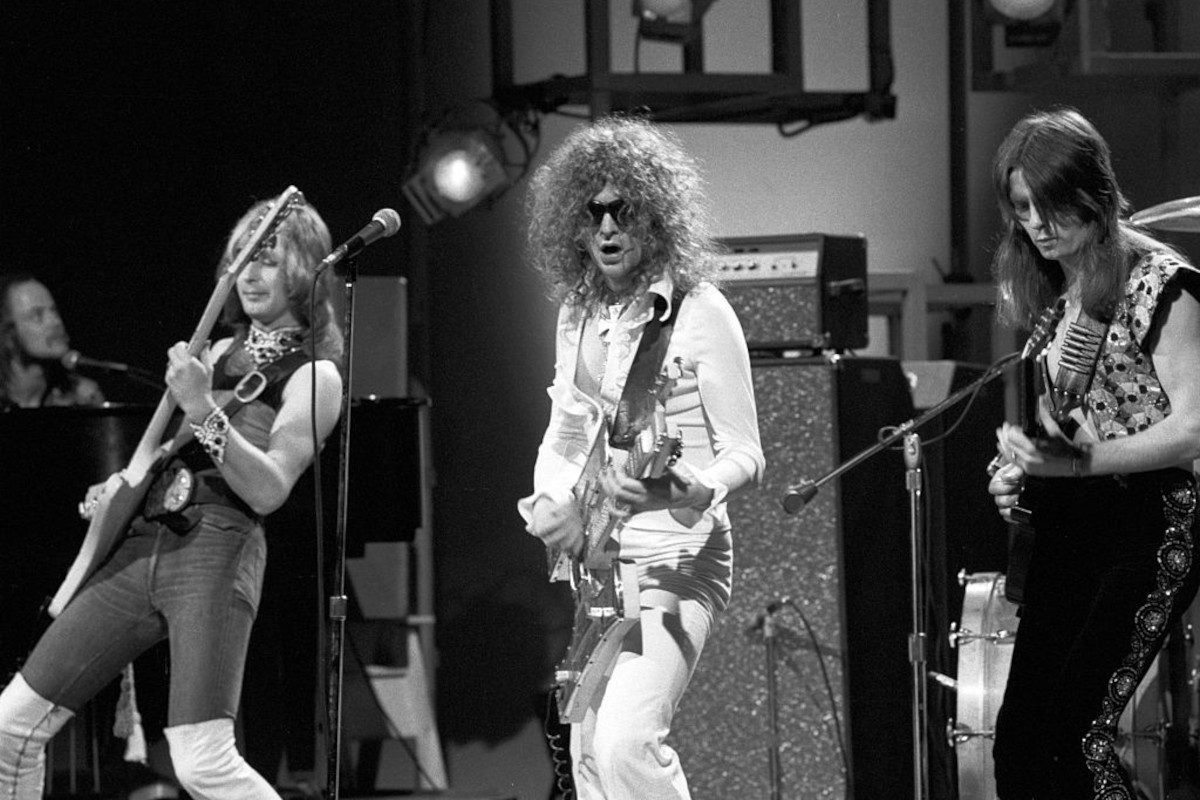 Mott the Hoople performing on The Midnight Special, 1973