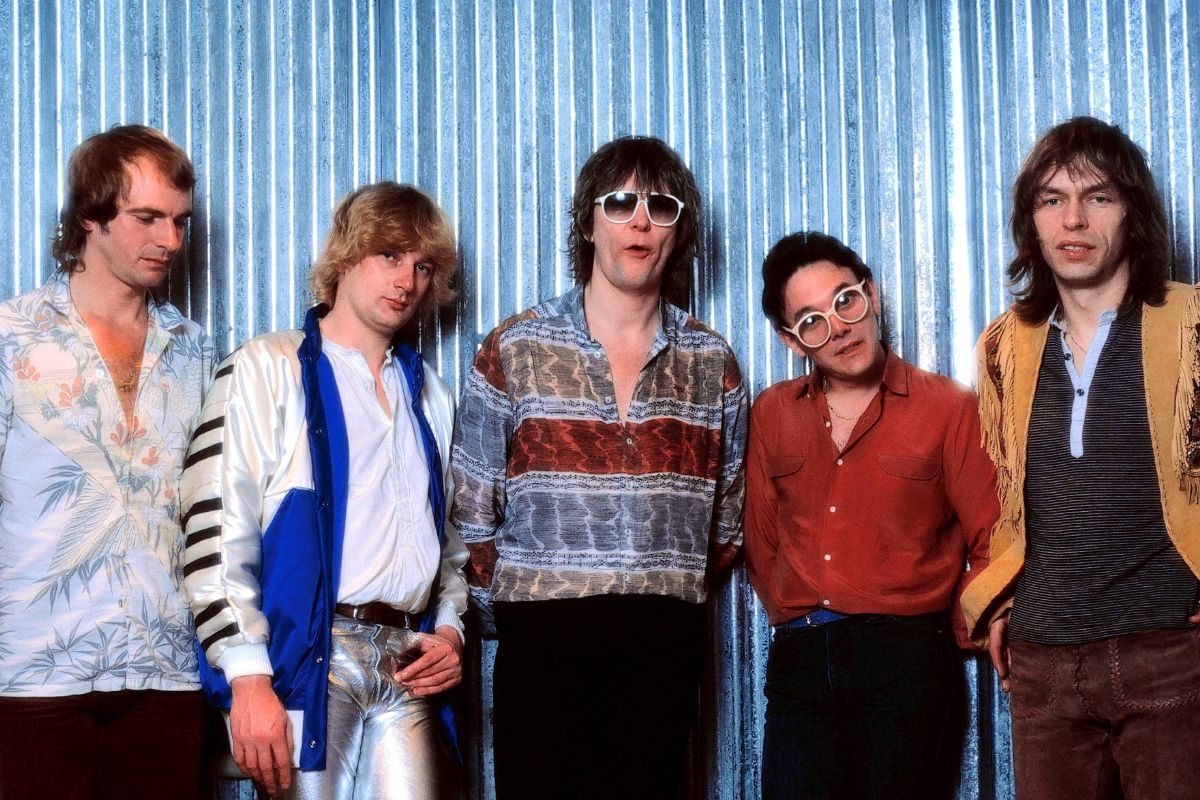 English progressive rock group Yes, August 1980, L-R Alan White, Geoff Downes, Chris Squire, Trevor Horn, Steve Howe