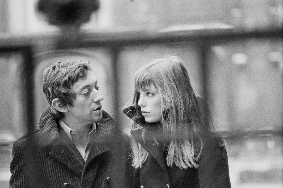 Serge Gainsbourg and Jane Birkin in the courtyard of the French National College of Fine Arts, in Paris, 1969
