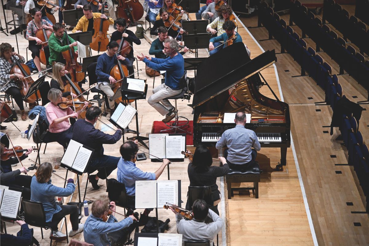 Pianist Simon Trpčeski, conductor Thomas Søndergård and the Royal Scottish National Orchestra sparkle in Saint-Saëns