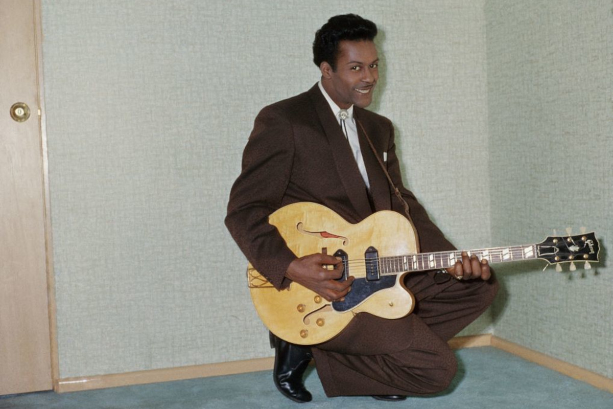 Chuck Berry poses for a portait at Leonard Chess's home in circa 1958 in Chicago, Illinois