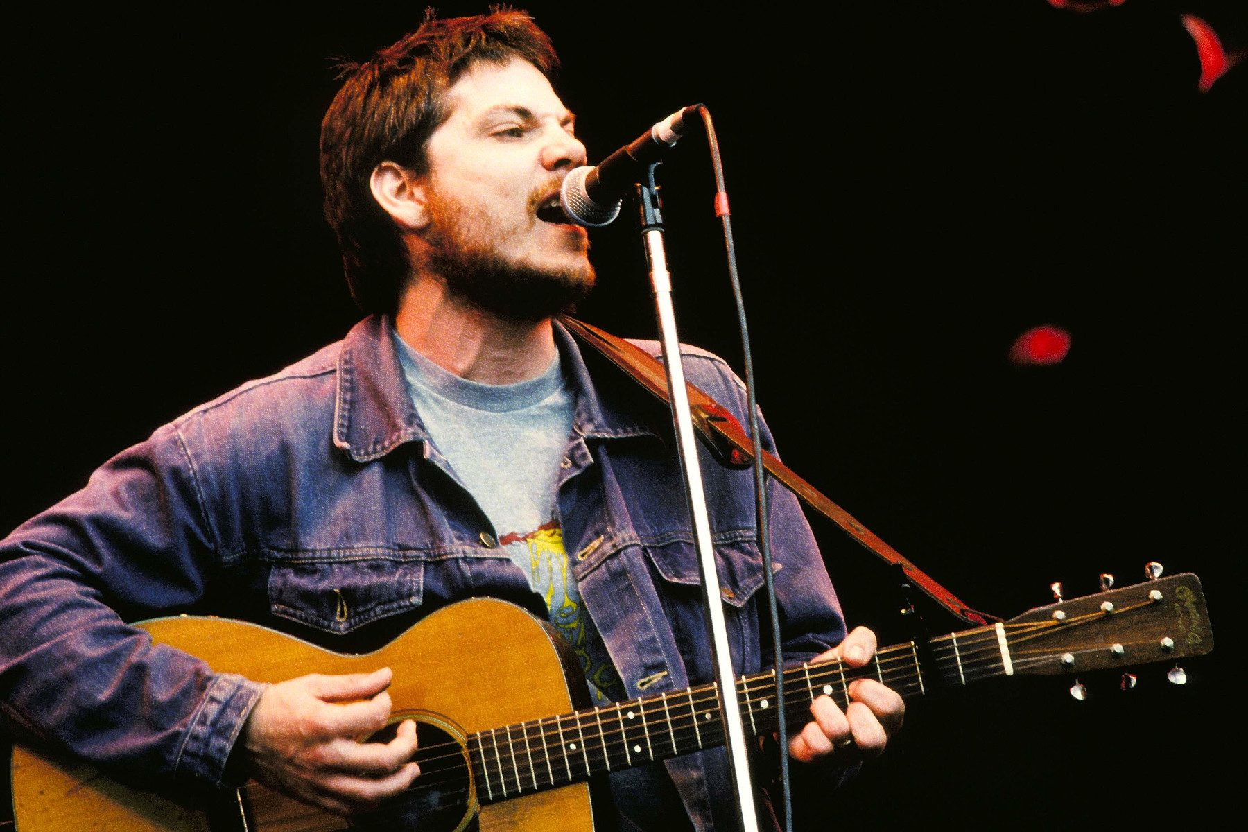 Jeff Tweedy performing on stage, circa 2000