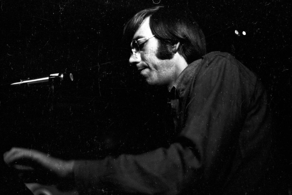 Ray Manzarek performing at Steve Paul's The Scene nightclub on June 27, 1967