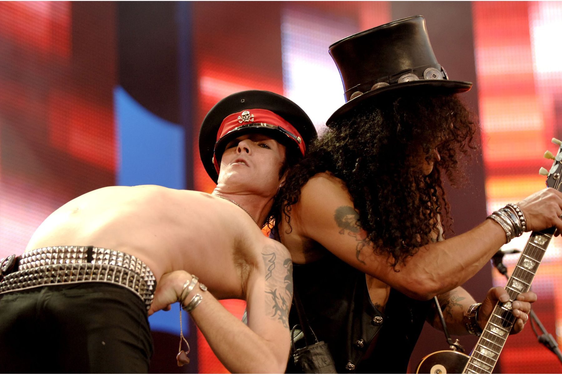Scott Weiland and Slash of Velvet Revolver during LIVE 8 - London - Show at Hyde Park in London, 2 July 2005