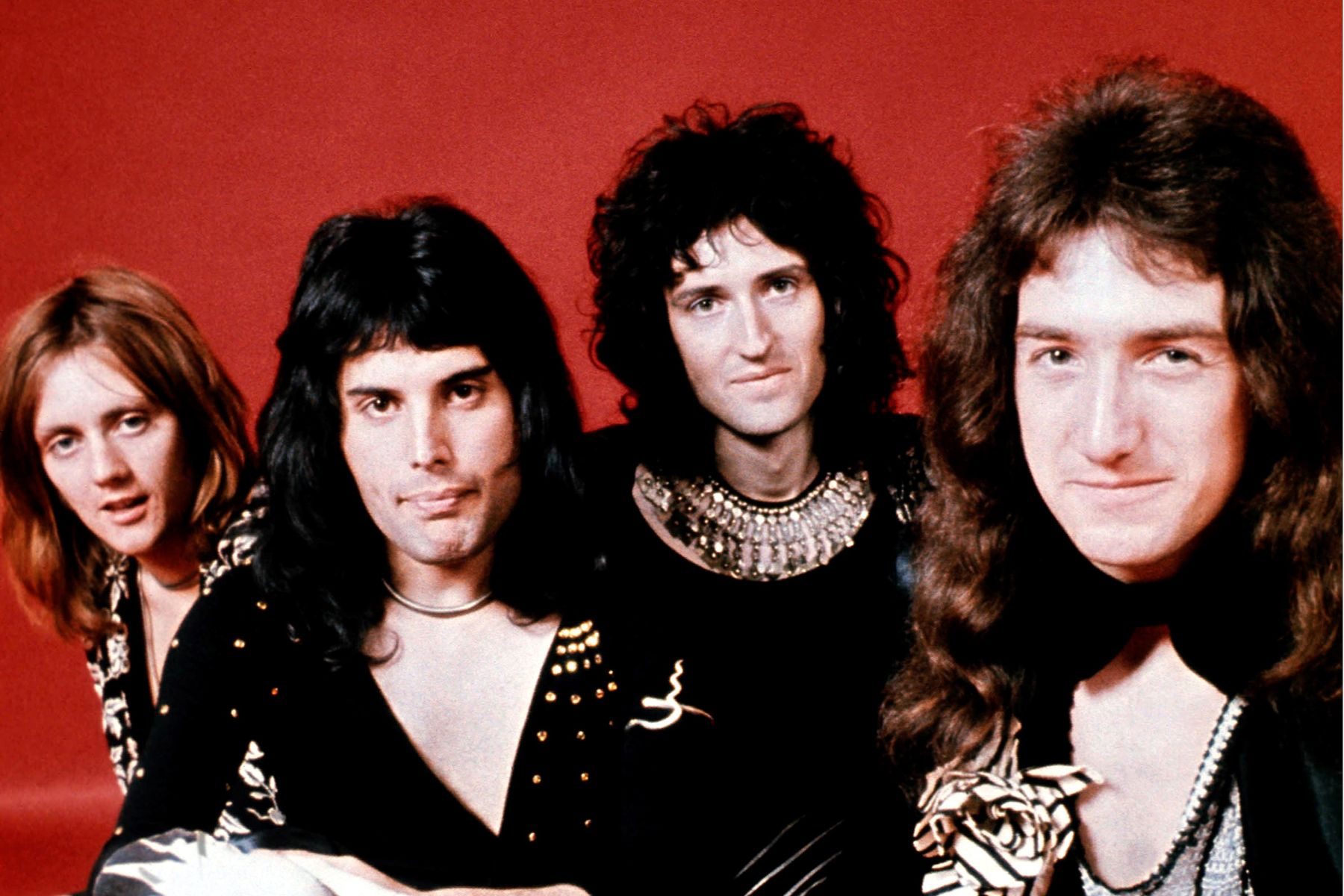 Queen, rock band, 1973. L-R drummer Roger Taylor, singer Freddie Mercury, guitarist Brian May and bassist John Deacon