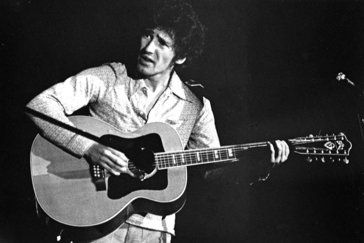 Tim Buckley performing live, circa 1970