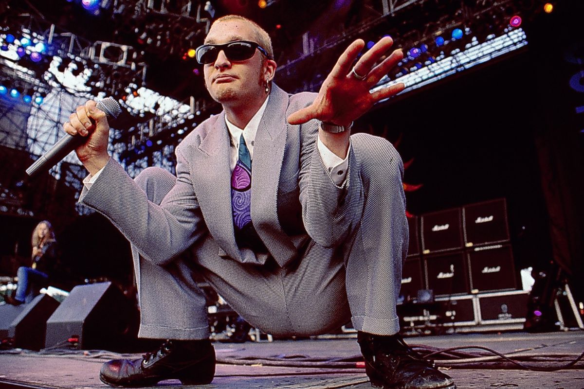 Layne Staley onstage at Lollapalooza festival, 1993