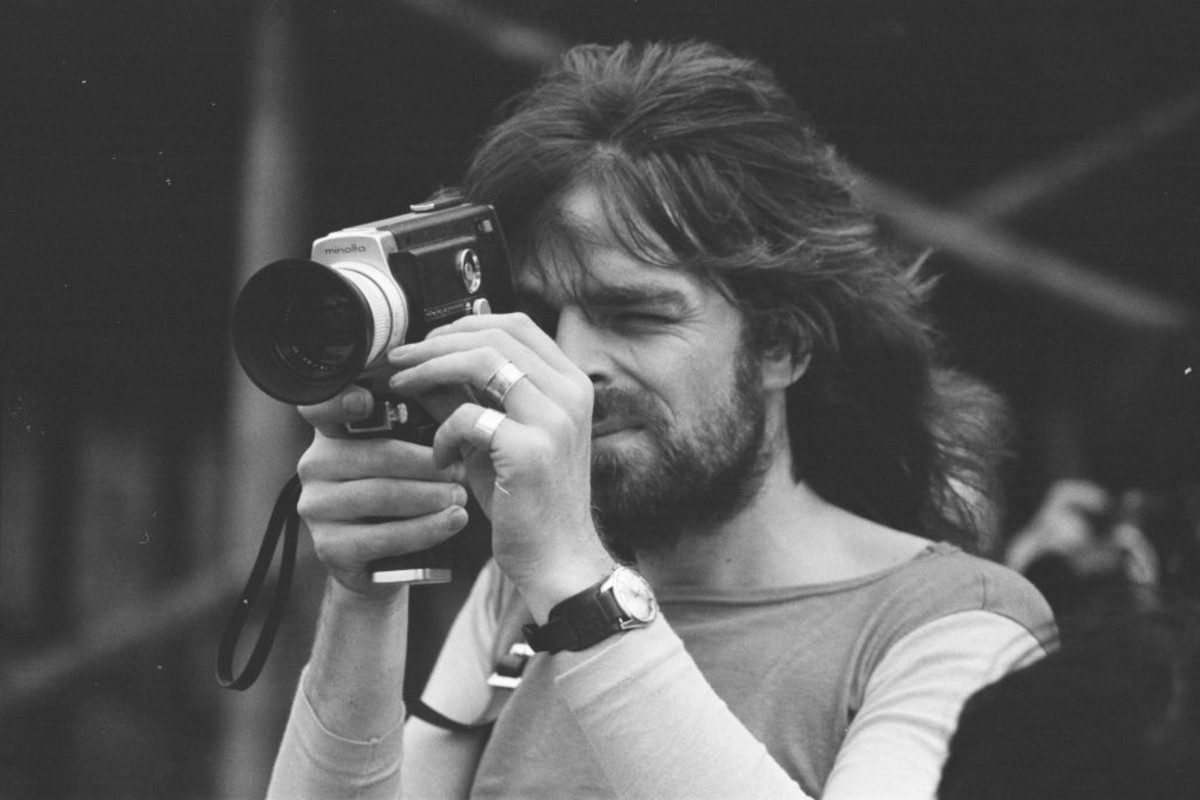 Richard Wright of Pink Floyd shooting film on a Minolta cine camera off stage at Hakone Aphrodite, Japan, 6th August 1971
