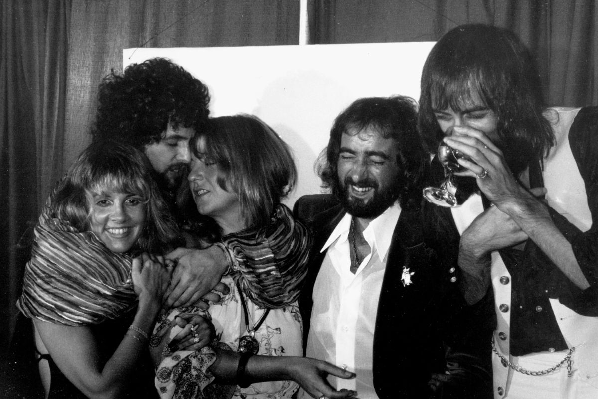 Fleetwood Mac (L-R Stevie Nicks, Lindsey Buckingham, Christine McVie, John McVie and Mick Fleetwood) backstage at the Los Angeles Rock Awards on September 1, 1977