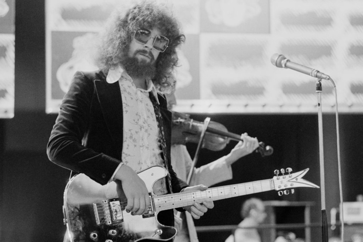 Jeff Lynne and Electric Light Orchestra (ELO), at a rehearsal for the group's appearance on 'Top Of The Pops', 1973