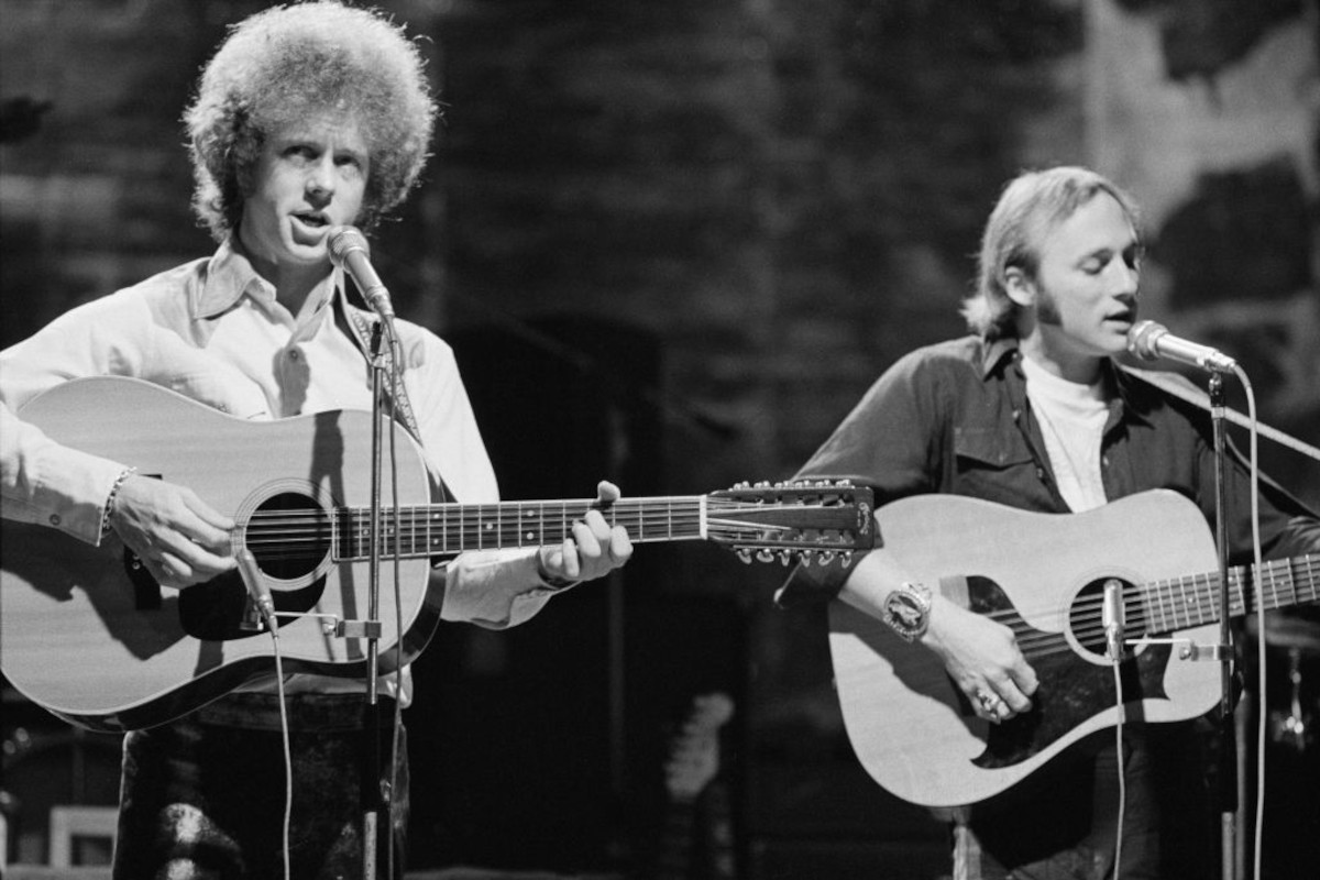 Chris Hillman (left) and Stephen Stills performing with Manassas on 'In Concert', 1972