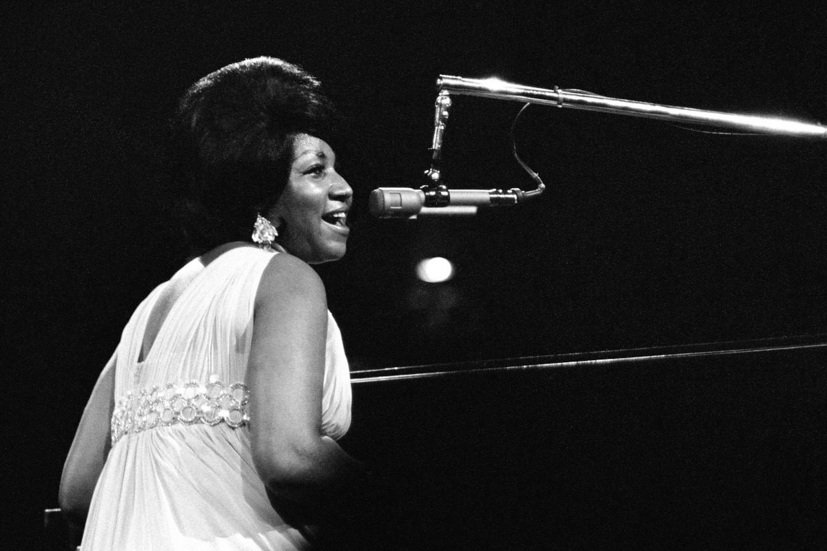 Aretha Franklin performing at the piano during the 'Soul Together' Concert at Madison Square Garden, New York, New York, June 28, 1968