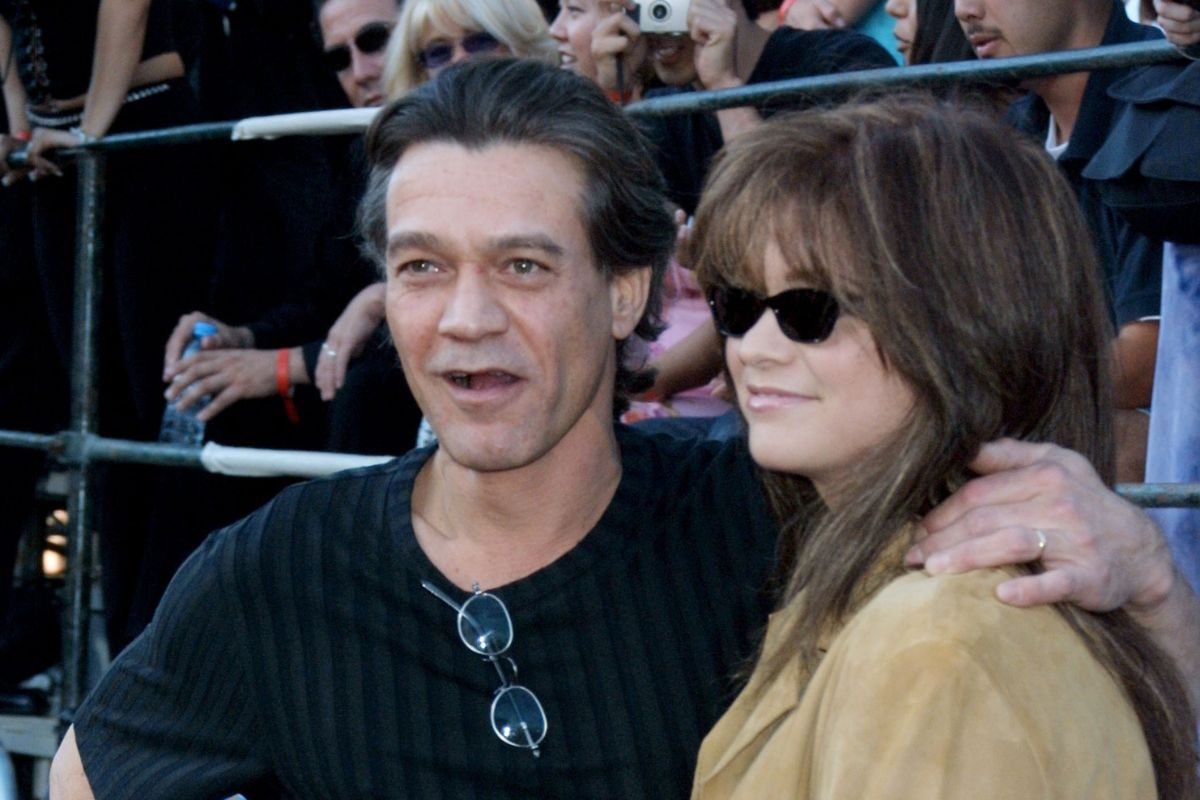 Eddie Van Halen and his then wife, actress Valerie Bertinelli, 2001
