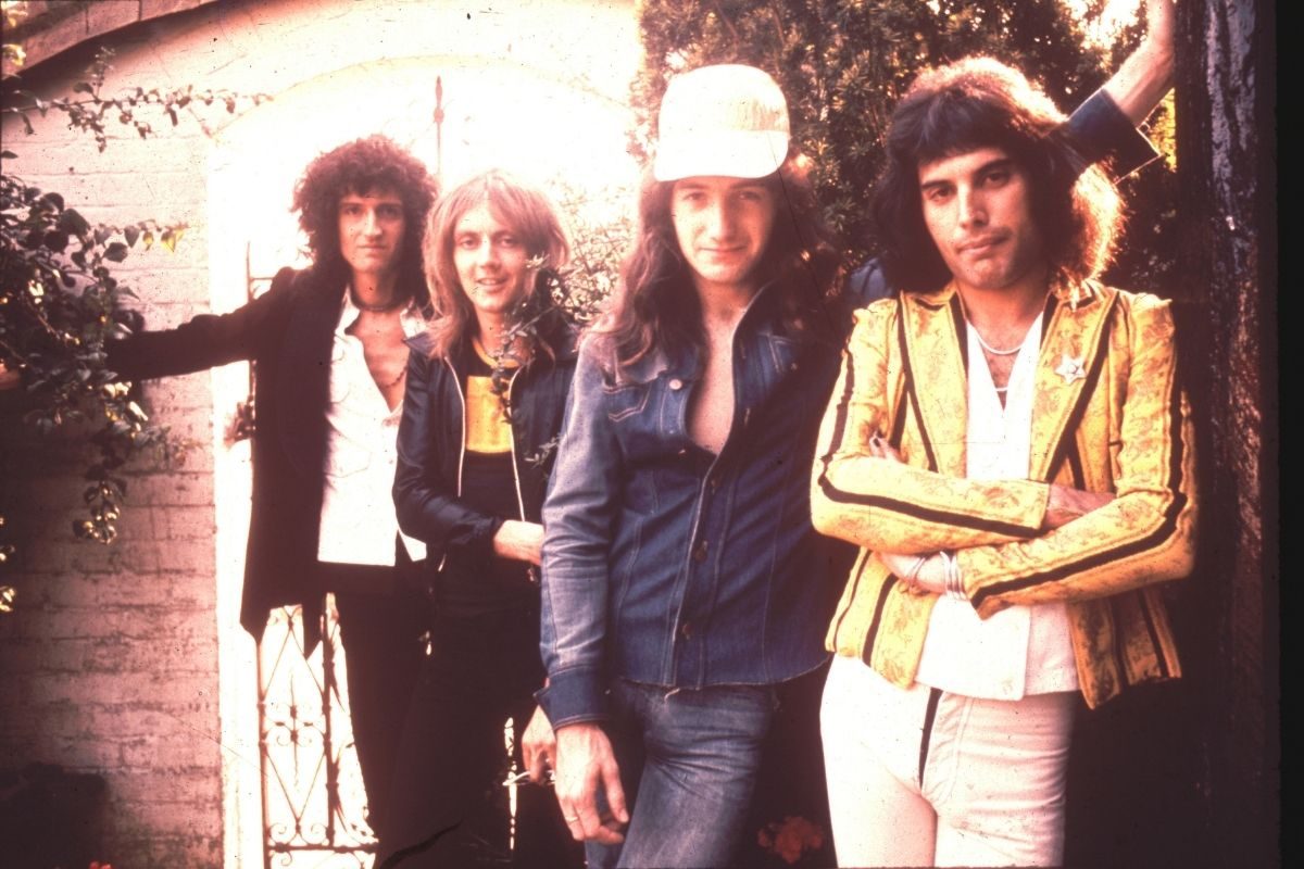 Queen 1975